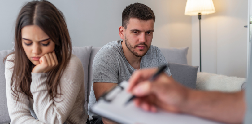 Does marriage counselling work – couple in therapy session